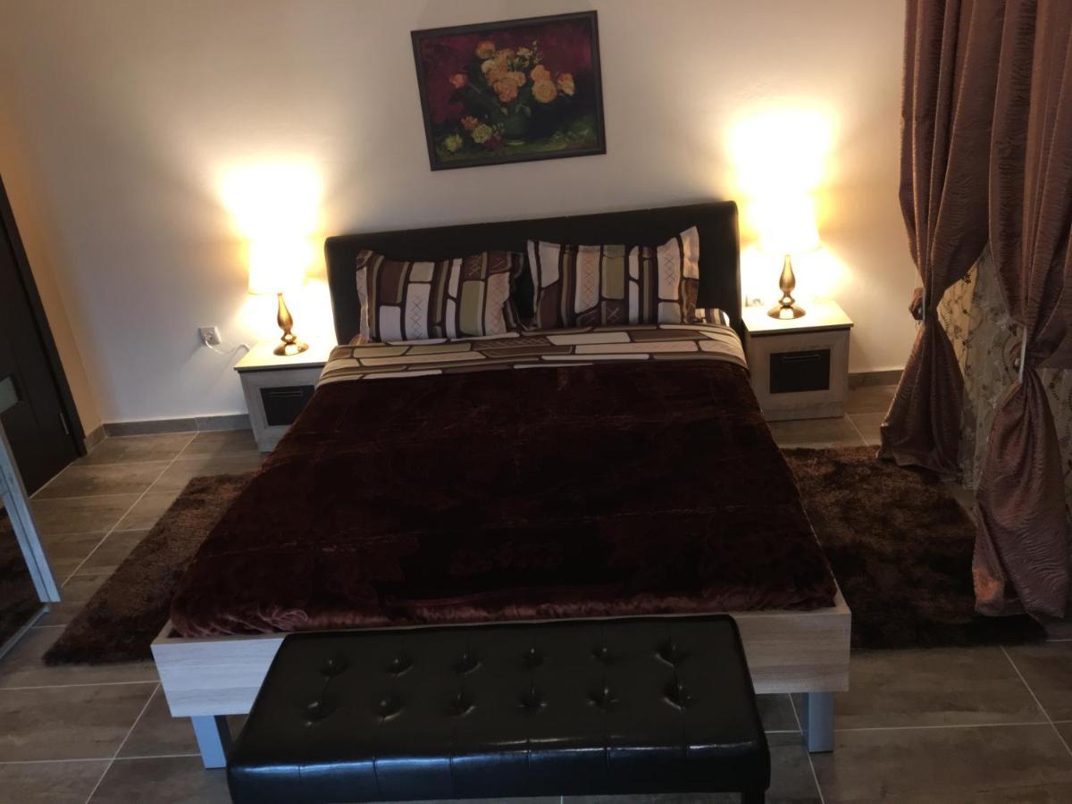 Archontiko Kirfis In Desfina Aparthotel Екстериор снимка